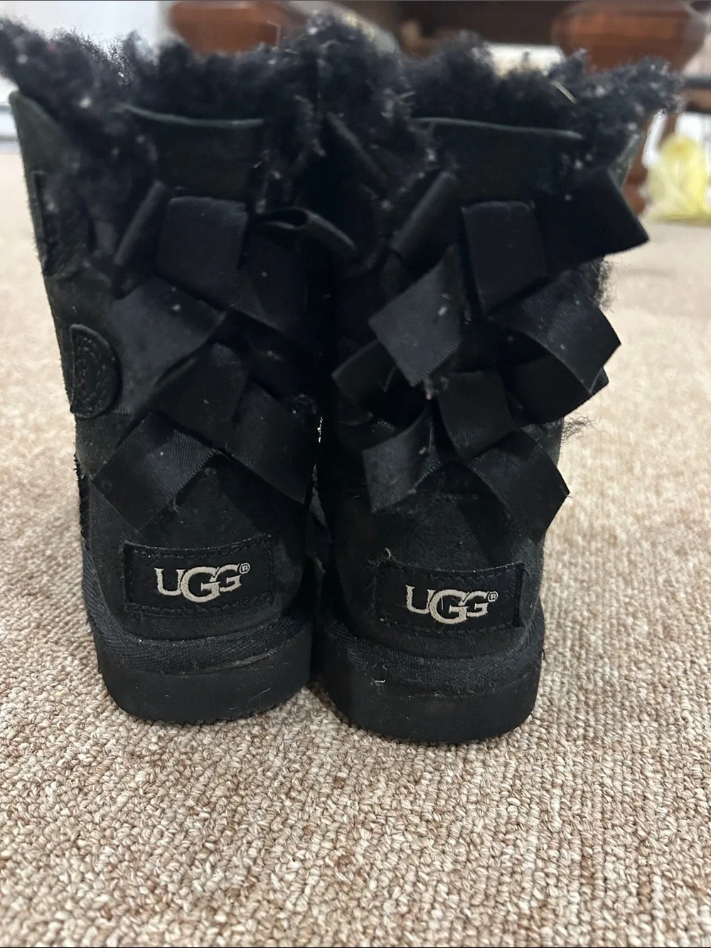 UGG Kids Black Bow-Back Shearling Boots